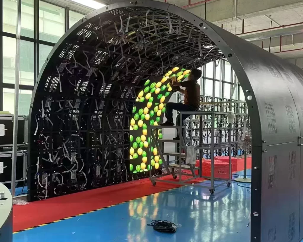 LED Display Tunnel-installation